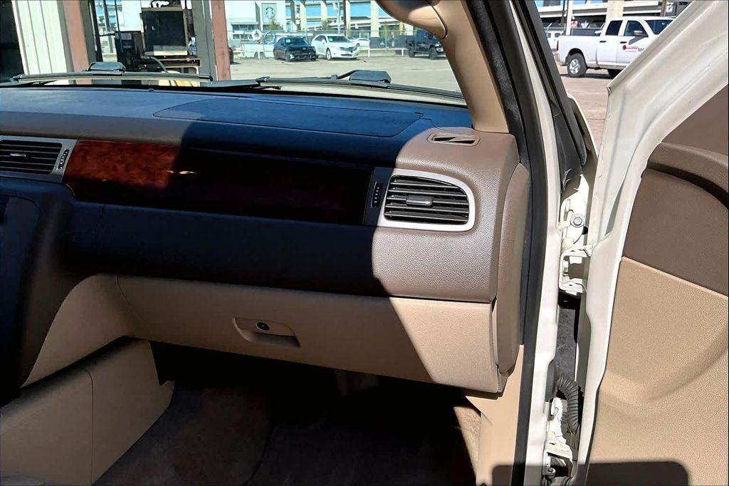 used 2012 GMC Yukon car, priced at $11,900