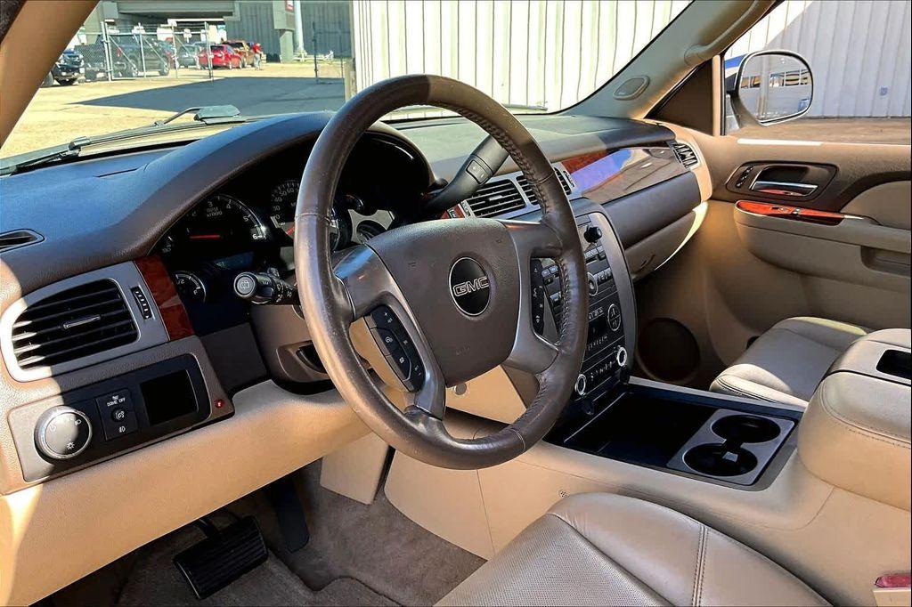 used 2012 GMC Yukon car, priced at $11,900