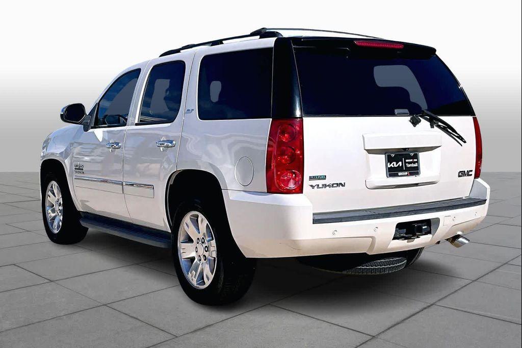 used 2012 GMC Yukon car, priced at $11,900