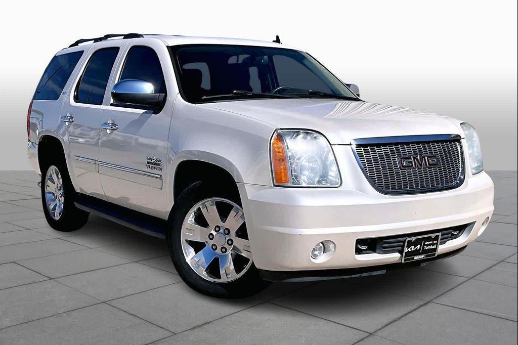 used 2012 GMC Yukon car, priced at $11,900
