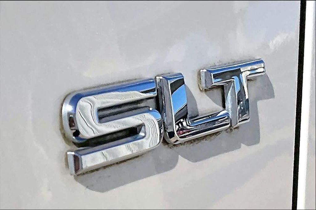 used 2012 GMC Yukon car, priced at $11,900