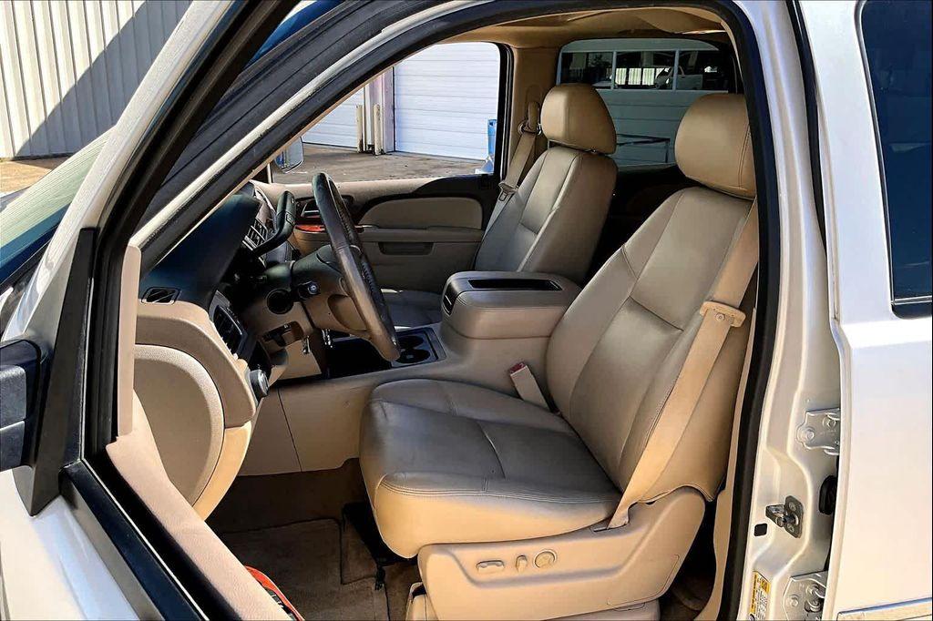 used 2012 GMC Yukon car, priced at $11,900