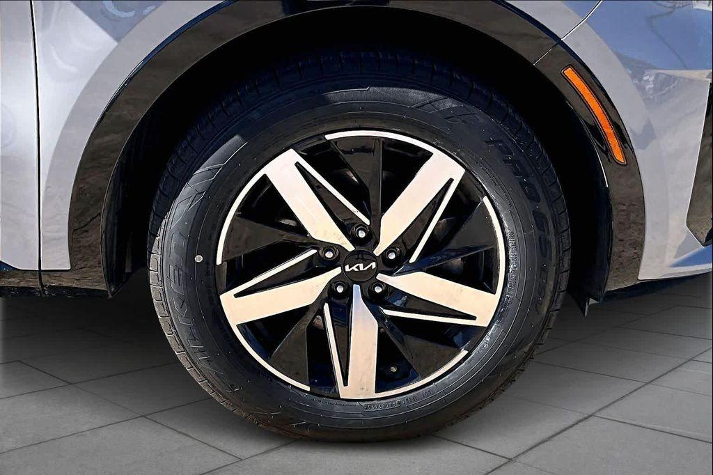 used 2022 Kia Sorento car, priced at $18,600