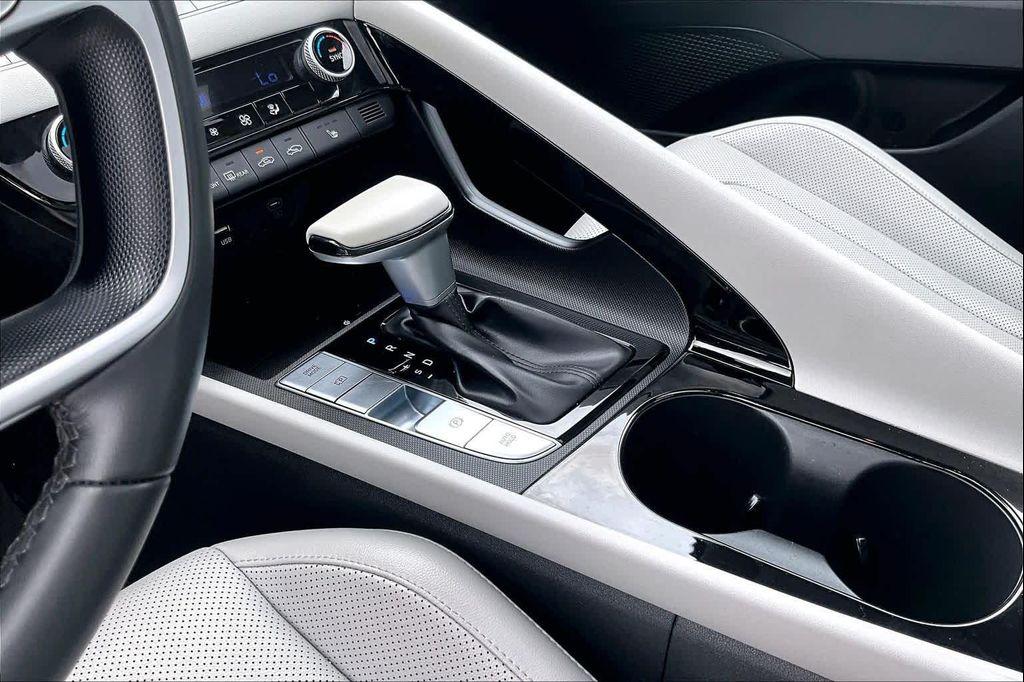 used 2025 Hyundai Elantra car, priced at $21,725