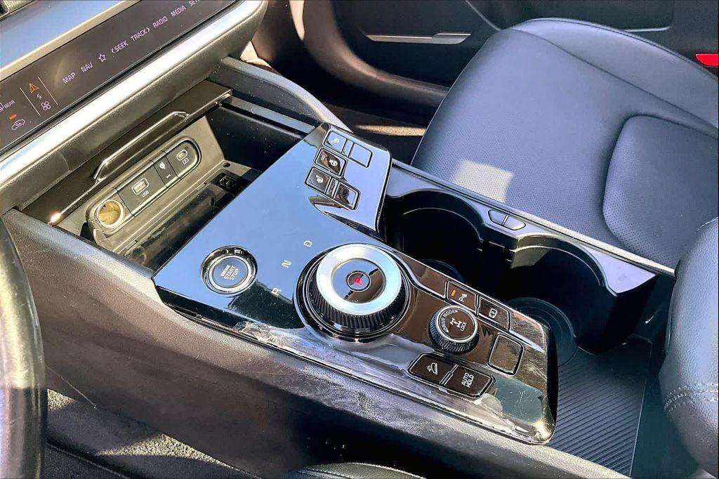 used 2023 Kia Sportage Hybrid car, priced at $23,100