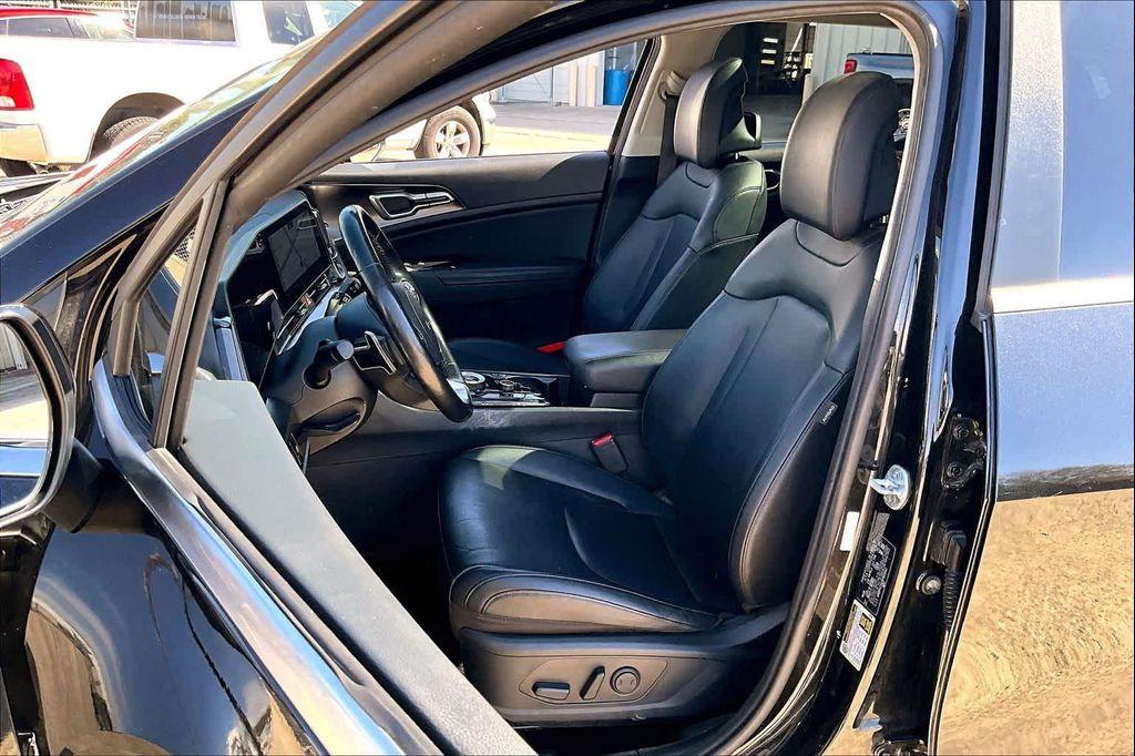 used 2023 Kia Sportage Hybrid car, priced at $23,100