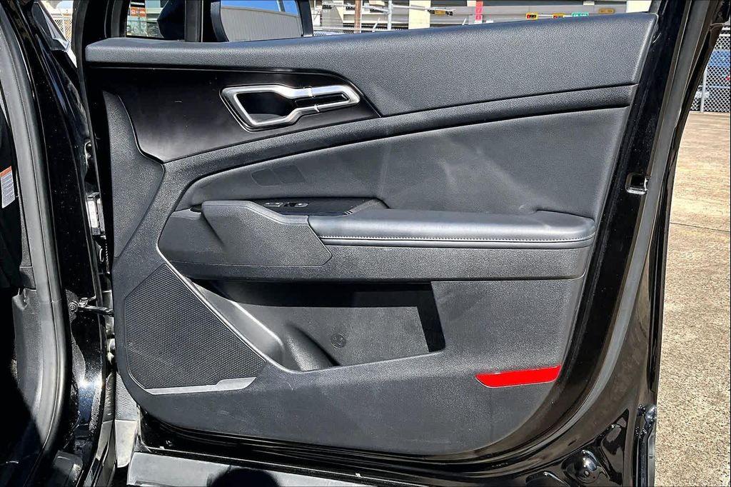 used 2023 Kia Sportage Hybrid car, priced at $22,200