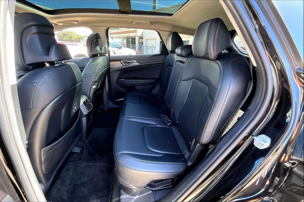 used 2023 Kia Sportage Hybrid car, priced at $23,100