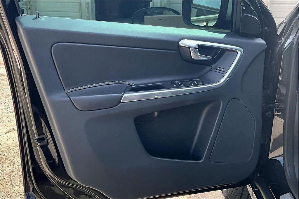 used 2016 Volvo XC60 car, priced at $14,900