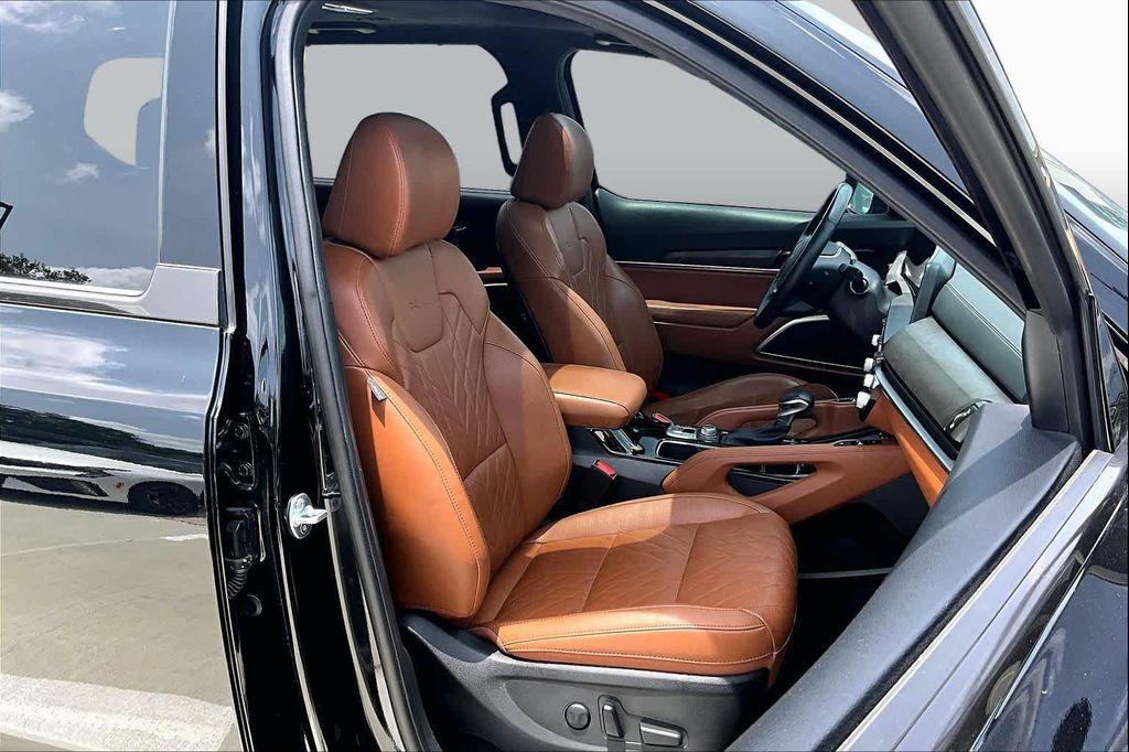 used 2024 Kia Telluride car, priced at $42,325