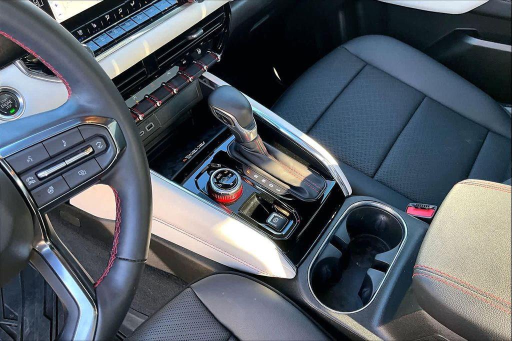 used 2024 GMC Canyon car, priced at $45,200