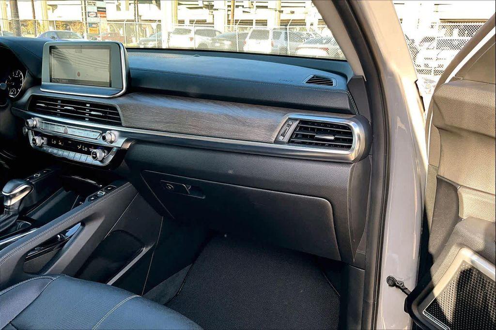 used 2022 Kia Telluride car, priced at $32,000
