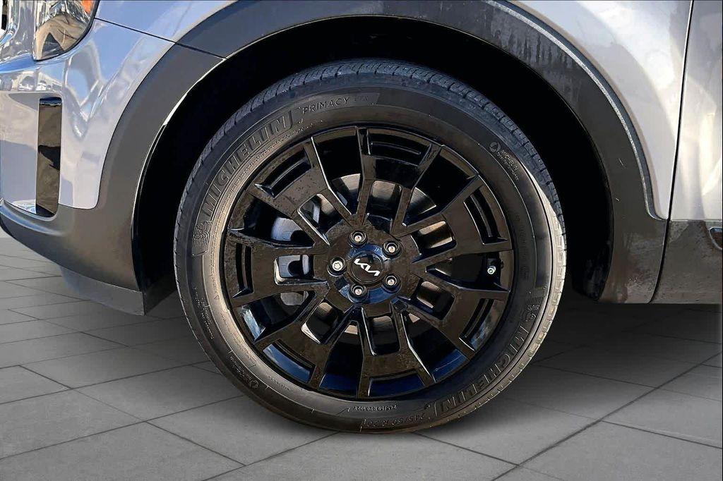 used 2022 Kia Telluride car, priced at $32,000