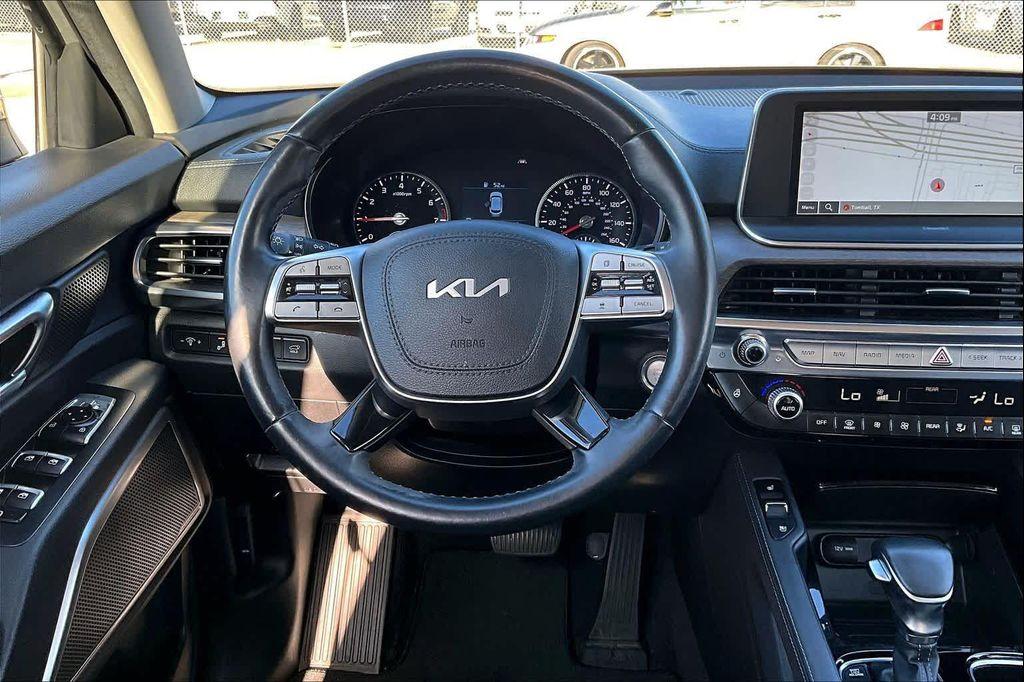 used 2022 Kia Telluride car, priced at $32,000