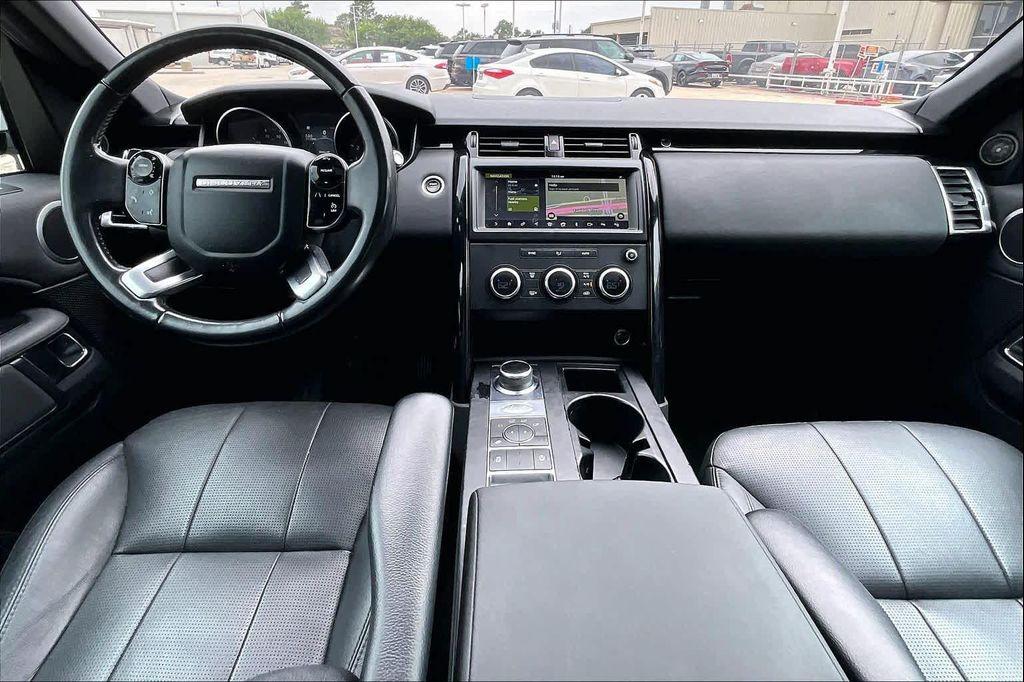 used 2019 Land Rover Discovery car, priced at $18,700