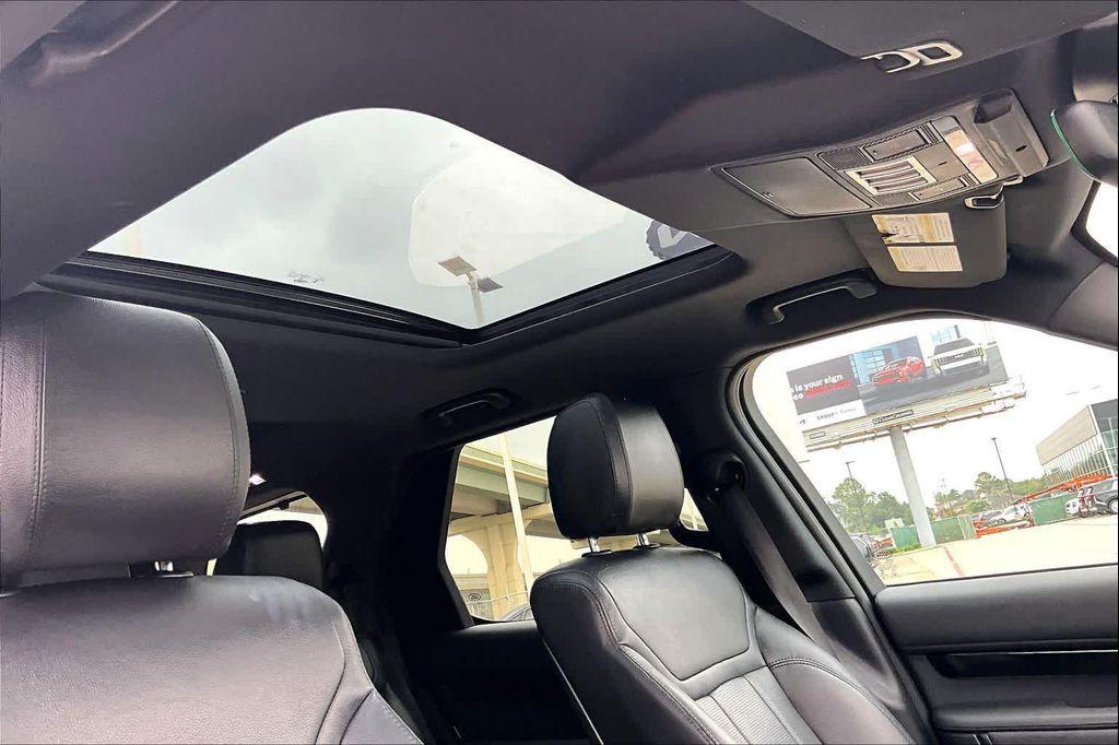 used 2019 Land Rover Discovery car, priced at $18,700
