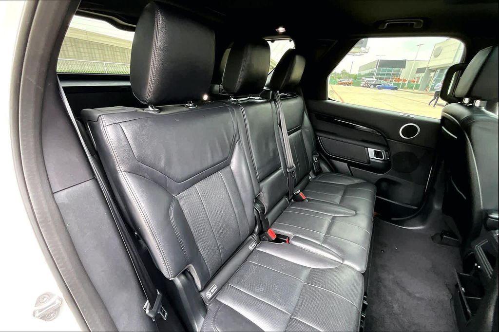 used 2019 Land Rover Discovery car, priced at $18,700