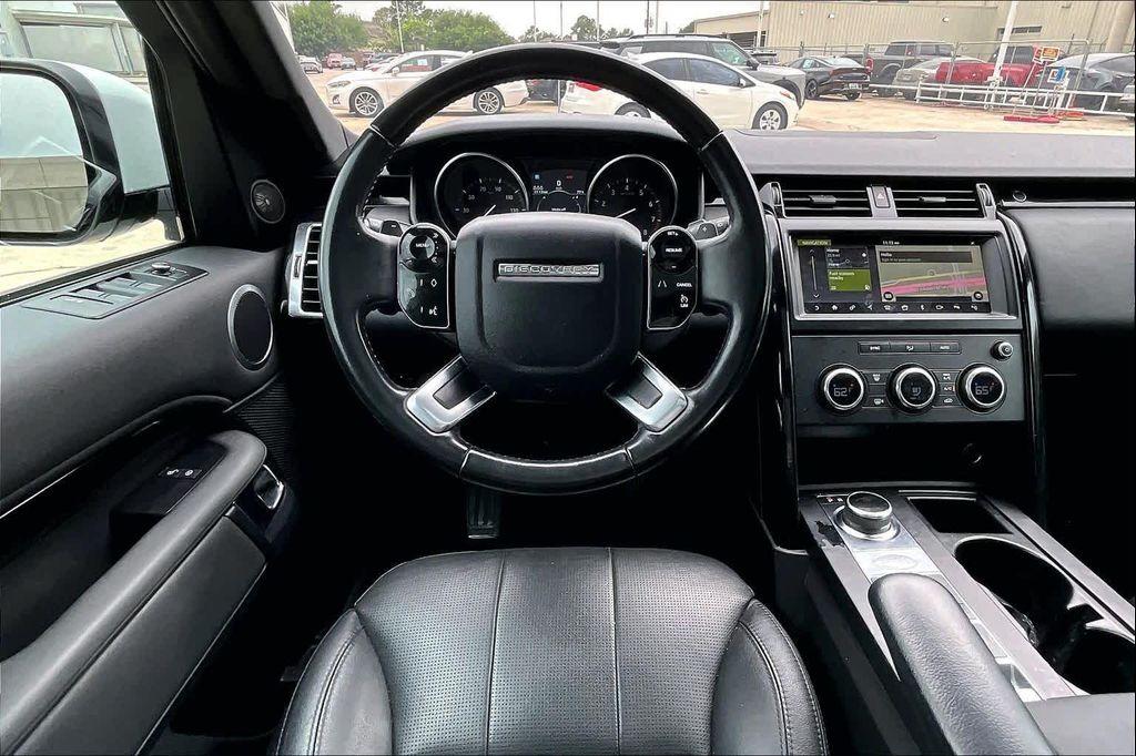 used 2019 Land Rover Discovery car, priced at $18,700