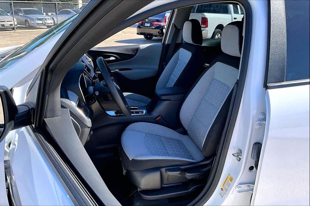 used 2024 Chevrolet Equinox car, priced at $18,976