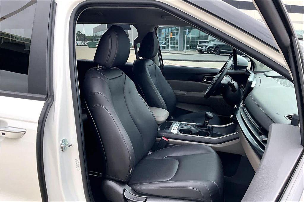 used 2026 Kia Carnival car, priced at $37,525
