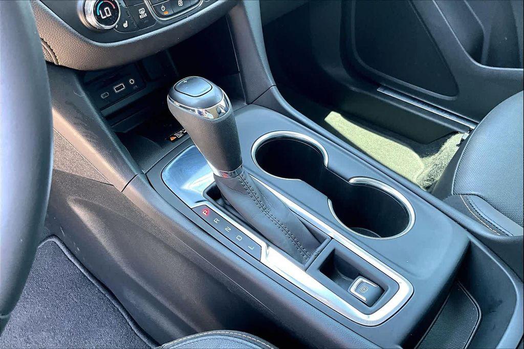 used 2021 Chevrolet Equinox car, priced at $21,925