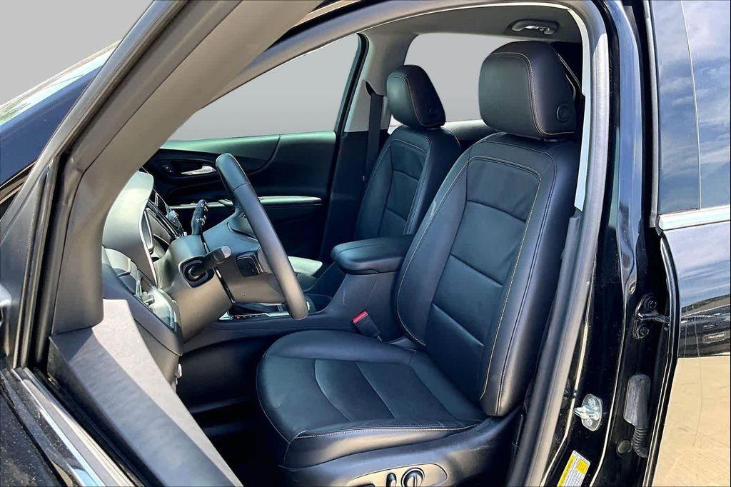 used 2021 Chevrolet Equinox car, priced at $21,925