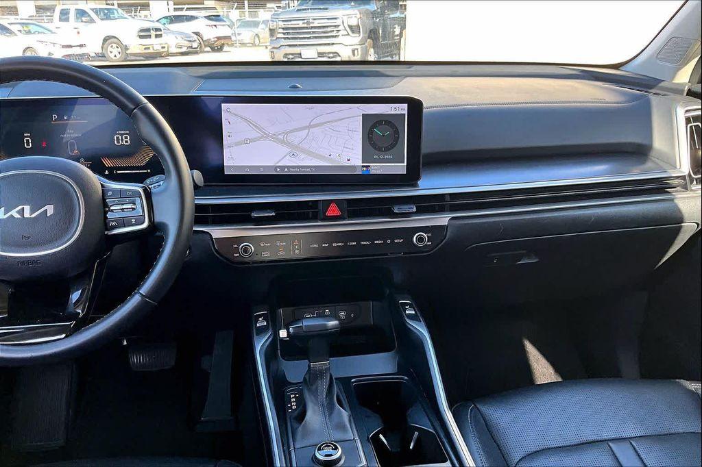 used 2024 Kia Sorento car, priced at $23,200