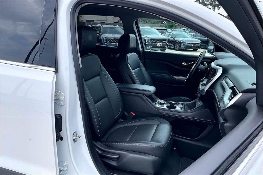 used 2023 GMC Acadia car, priced at $29,825