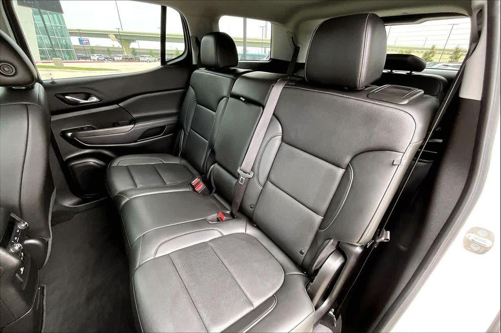 used 2023 GMC Acadia car, priced at $29,825