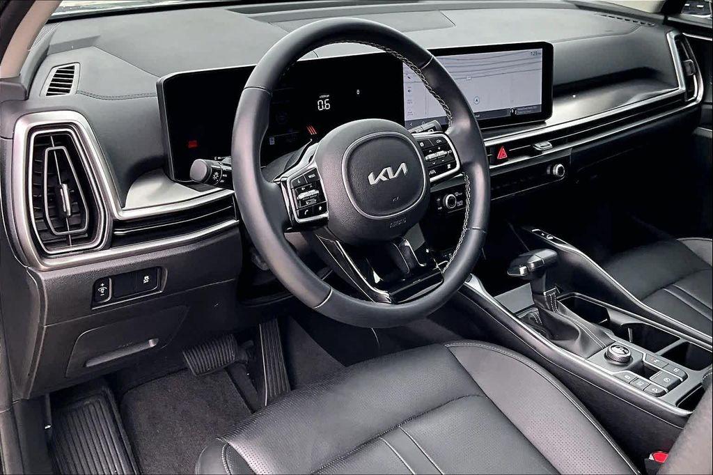 used 2024 Kia Sorento car, priced at $29,025