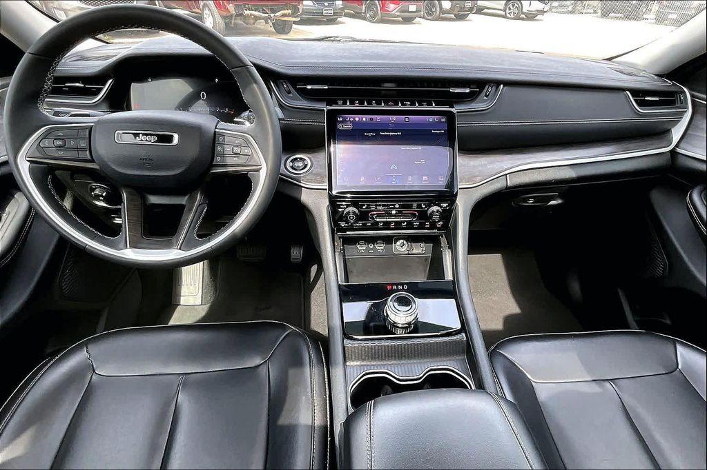 used 2023 Jeep Grand Cherokee car, priced at $25,900