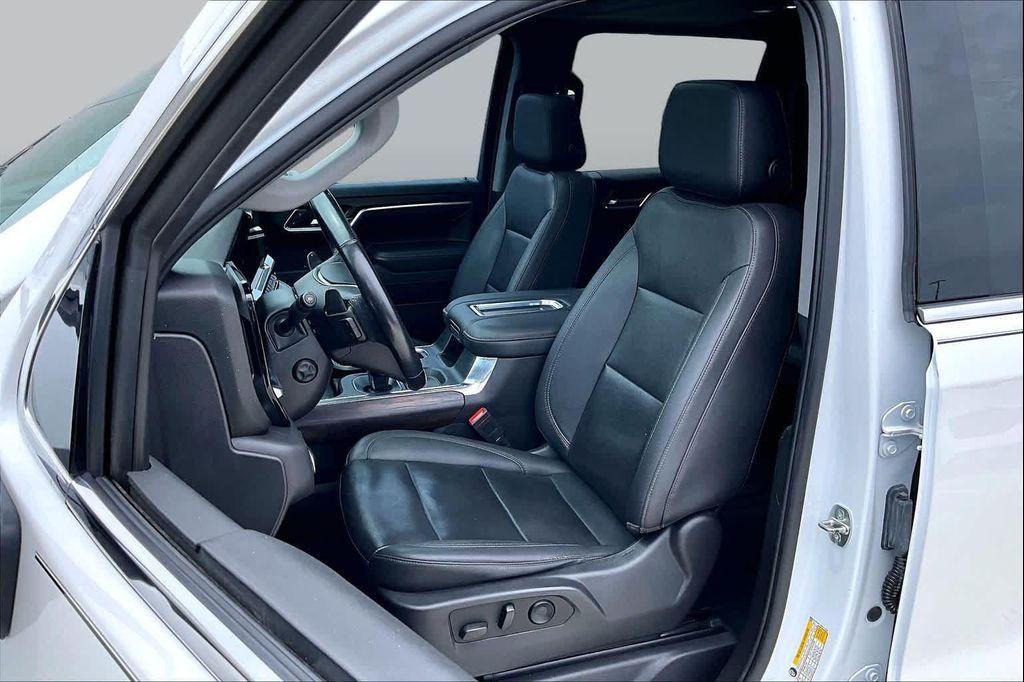 used 2022 GMC Sierra 1500 car, priced at $42,625