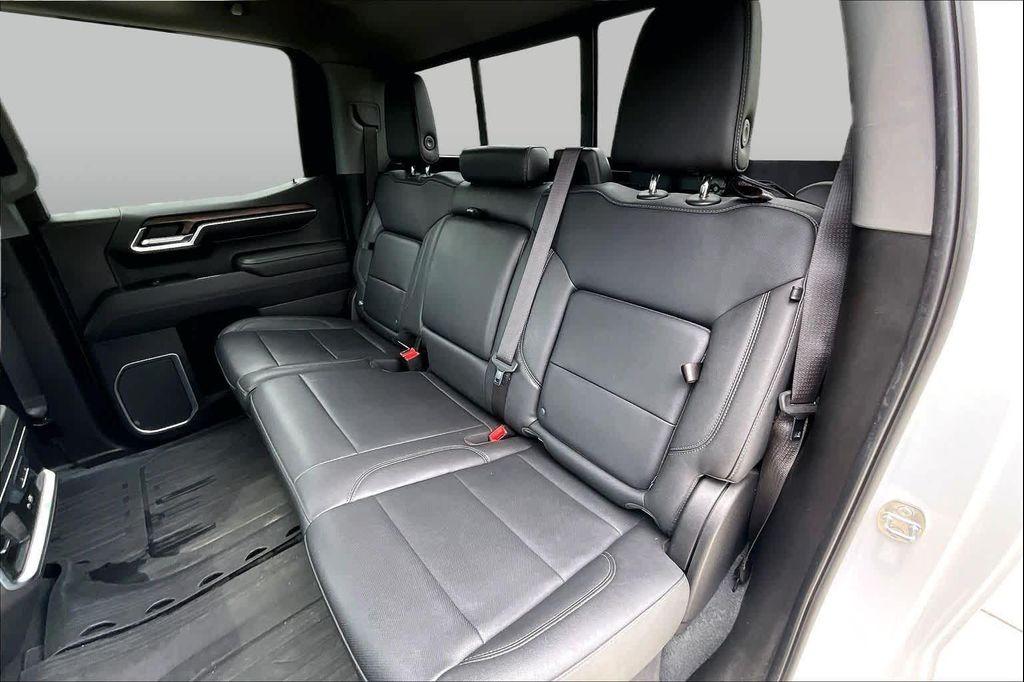 used 2022 GMC Sierra 1500 car, priced at $42,625