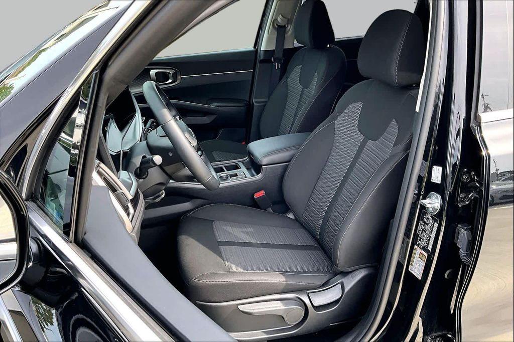 used 2026 Kia Sorento car, priced at $31,125
