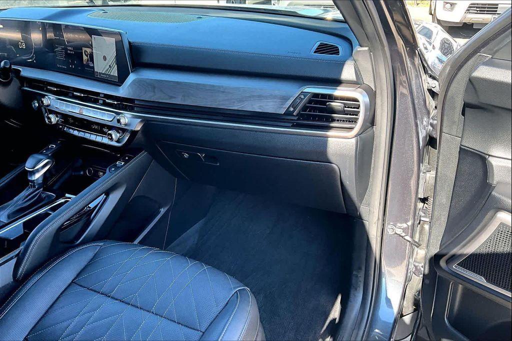 used 2024 Kia Telluride car, priced at $38,825