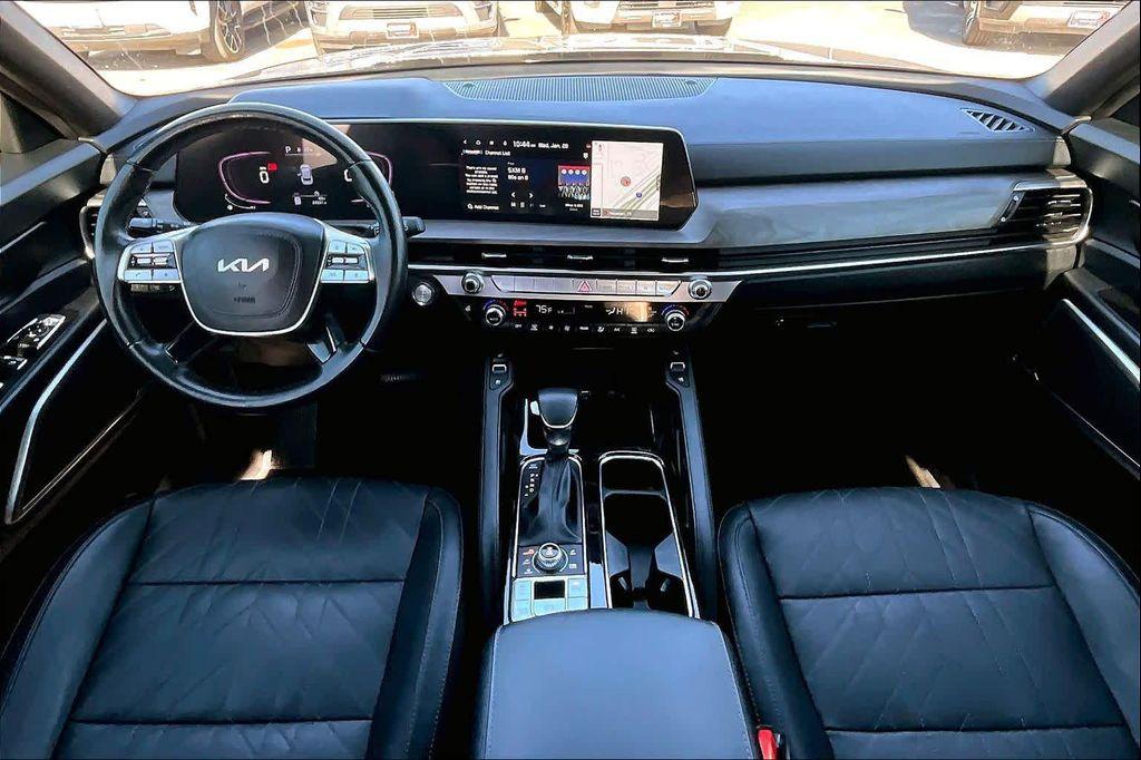 used 2024 Kia Telluride car, priced at $38,825