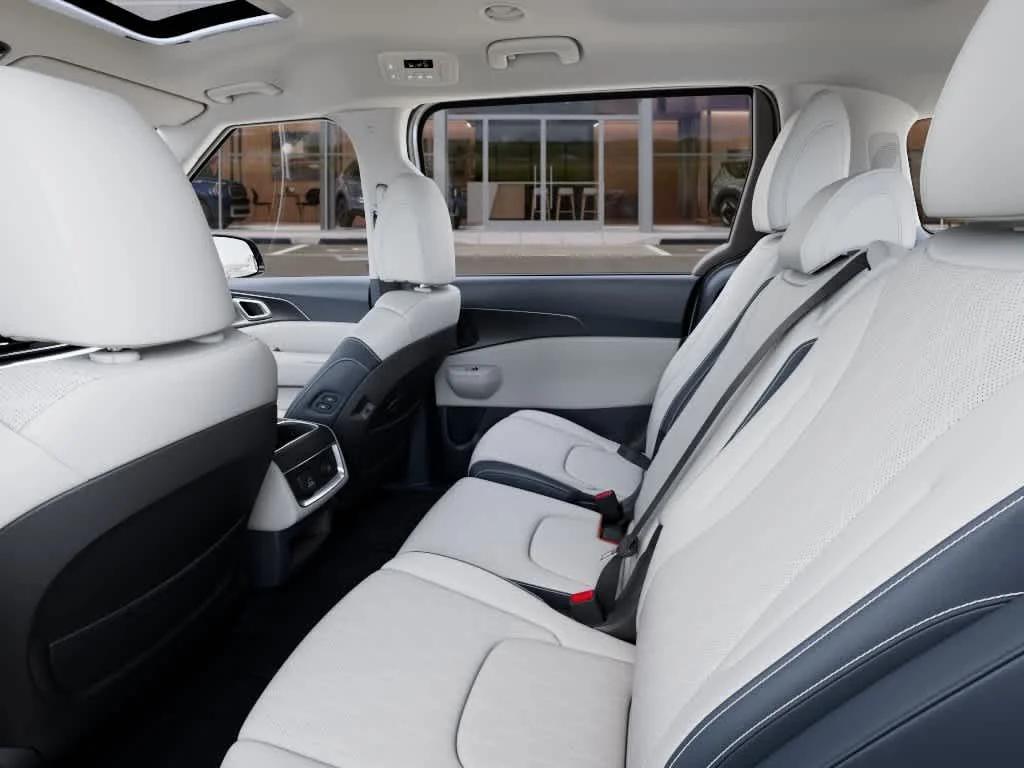 new 2026 Kia Carnival Hybrid car, priced at $52,345