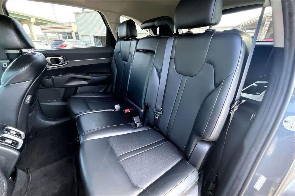 used 2021 Kia Sorento car, priced at $14,600