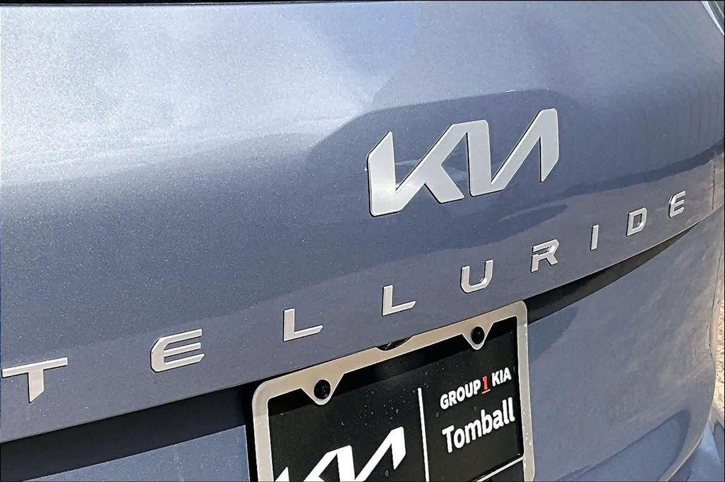 used 2025 Kia Telluride car, priced at $37,200