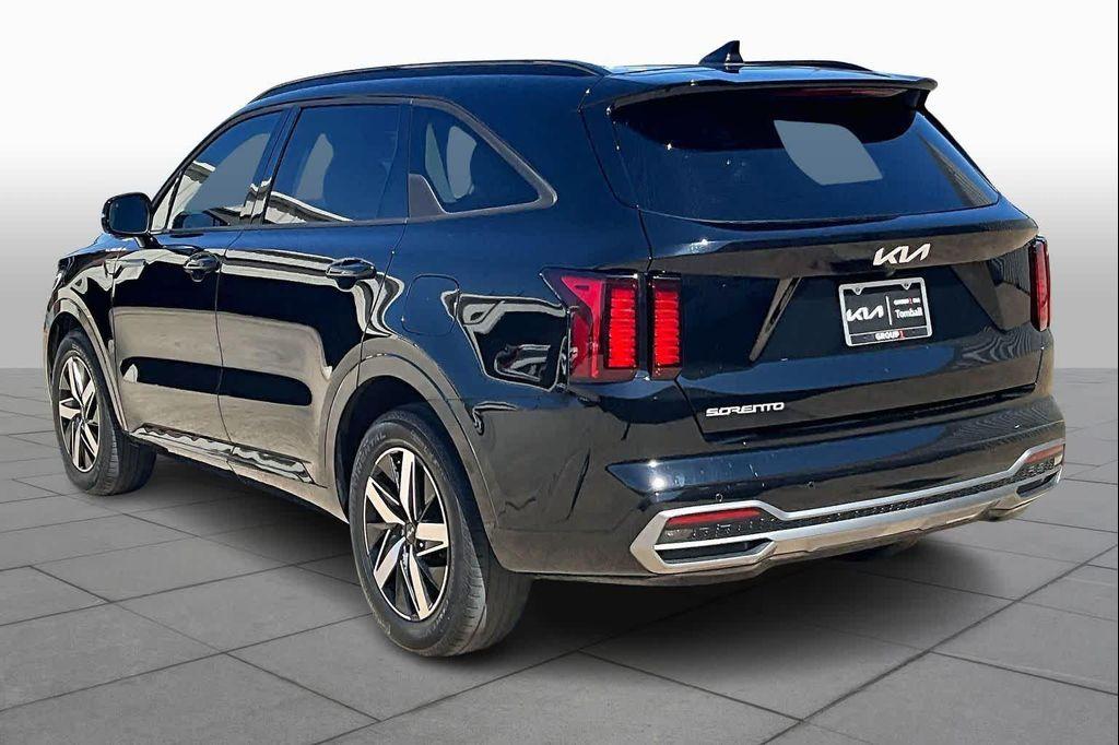 used 2023 Kia Sorento car, priced at $25,300