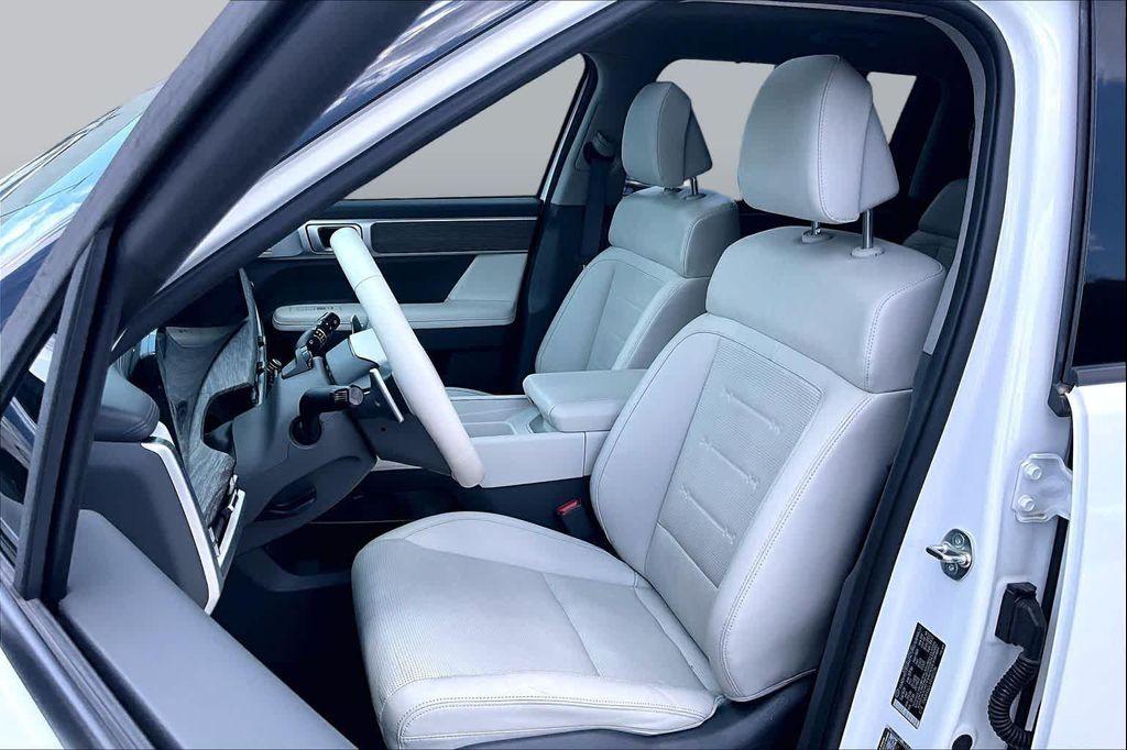 used 2024 Hyundai Santa Fe car, priced at $34,977