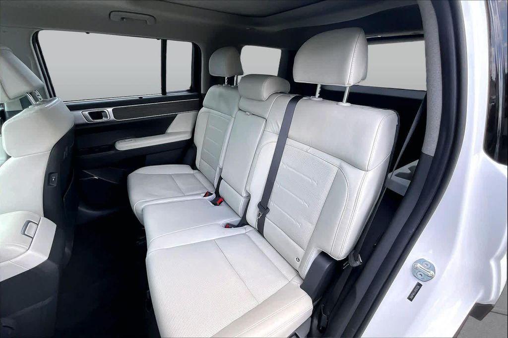 used 2024 Hyundai Santa Fe car, priced at $34,977
