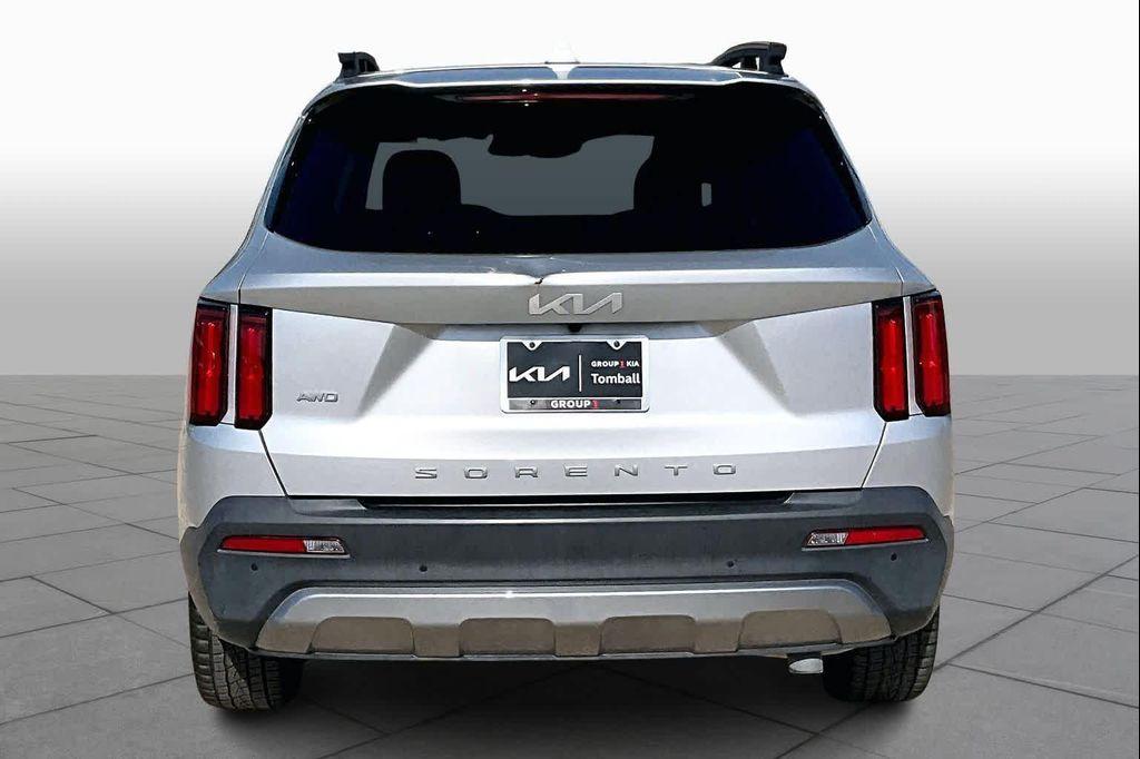 used 2022 Kia Sorento car, priced at $25,400