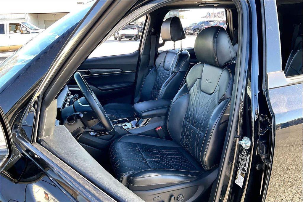 used 2024 Kia Telluride car, priced at $39,700