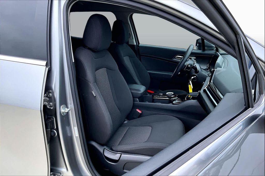 used 2024 Kia Sportage Hybrid car, priced at $26,025