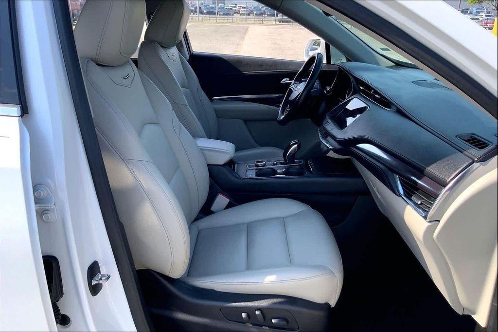 used 2019 Cadillac XT4 car, priced at $20,825