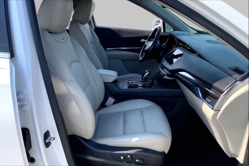 used 2019 Cadillac XT4 car, priced at $20,825