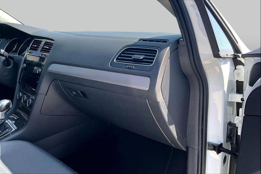 used 2015 Volkswagen e-Golf car, priced at $7,425