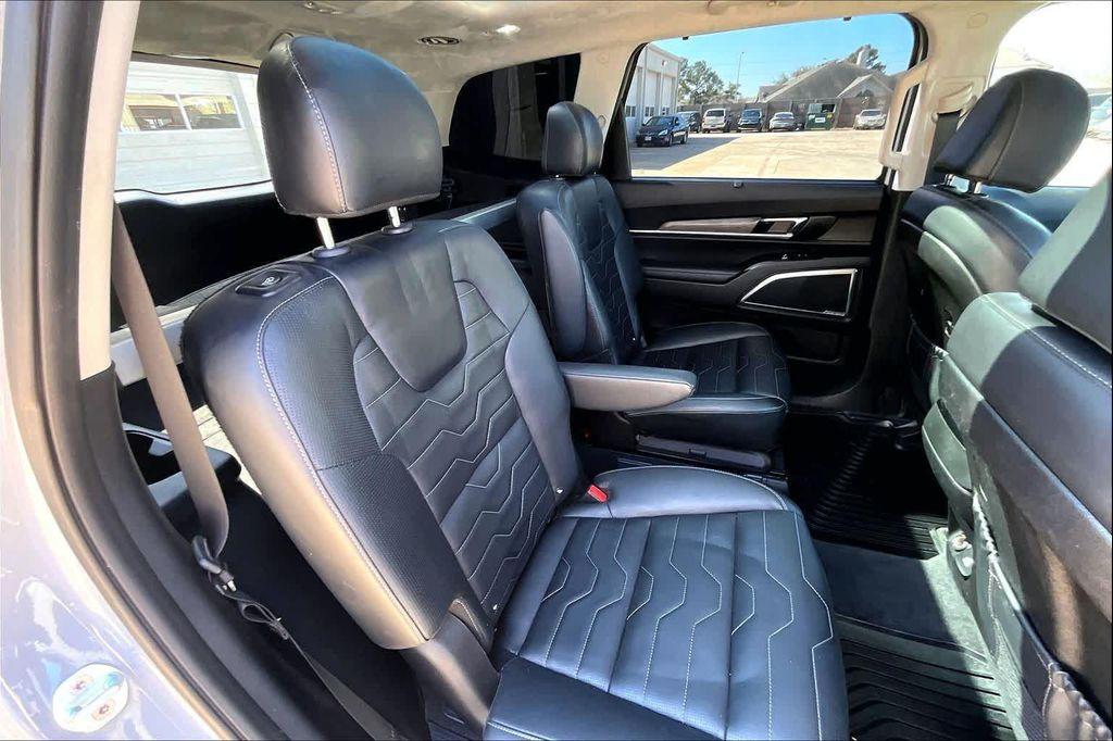 used 2022 Kia Telluride car, priced at $29,800