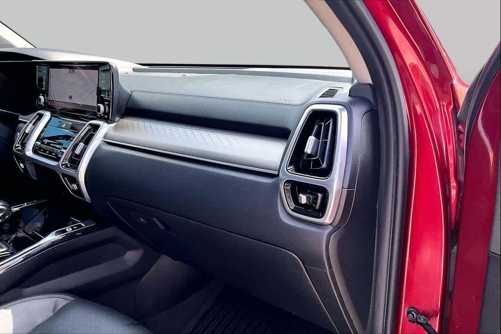 used 2023 Kia Sorento car, priced at $27,548